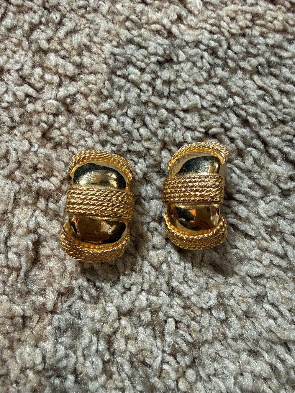 Classic Gold-Tone Rope Accent Clip-On Earrings